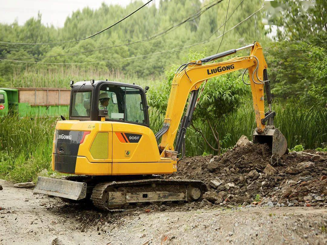 906F Liugong SMALL EXCAVATOR2